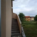 Danijela Apartman *